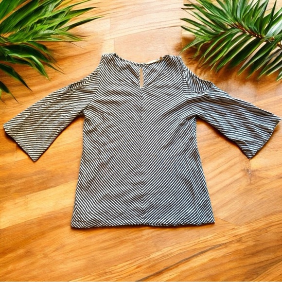 Soft Surroundings Linen Blend Landfall Cold Shoulder Tunic Top - Size Large - Picture 6 of 12